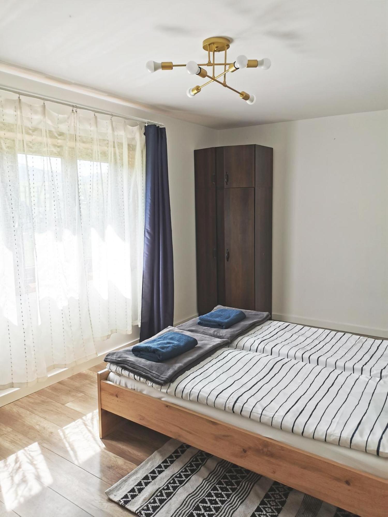 Czarny Jelen Homestay *